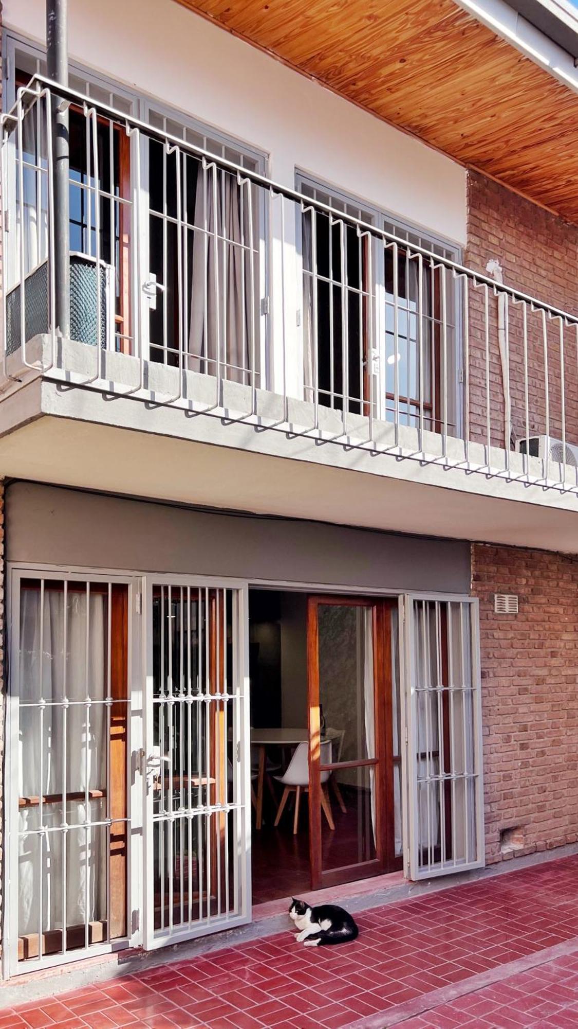 Duplex Mendoza Con Chochera Techada Exterior photo